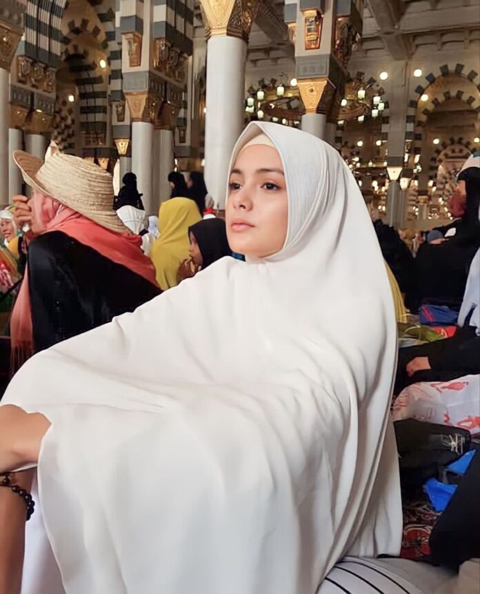 Amanda Rawles Agama: Fakta, Profil, dan Kehidupan Pribadi yang Banyak Dicari